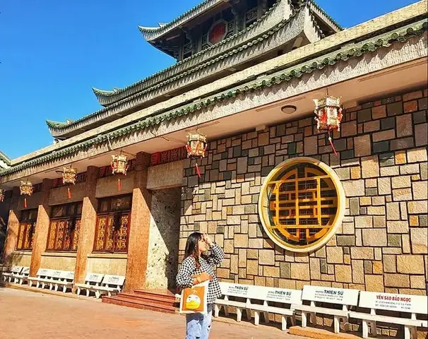 Miếu Bà Chúa Xứ An Giang: Cẩm Nang Khám Phá Điểm Tâm Linh Trứ Danh