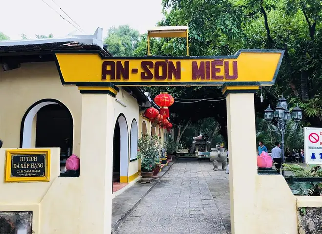 Khám Phá Lịch Sử Và Truyền Thuyết Miếu Bà Phi Yến (an Sơn Miếu) Ở Côn Đảo