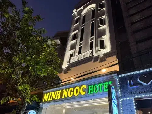 Khám Phá Minh Ngoc Hotel: Đánh Giá, Tiện Nghi & Địa Chỉ
