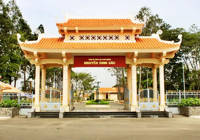 Mộ Nguyễn Sinh Sắc Ở Đâu? Hành Trình Tìm Lại Nơi An Nghỉ Của Cha Bác Học