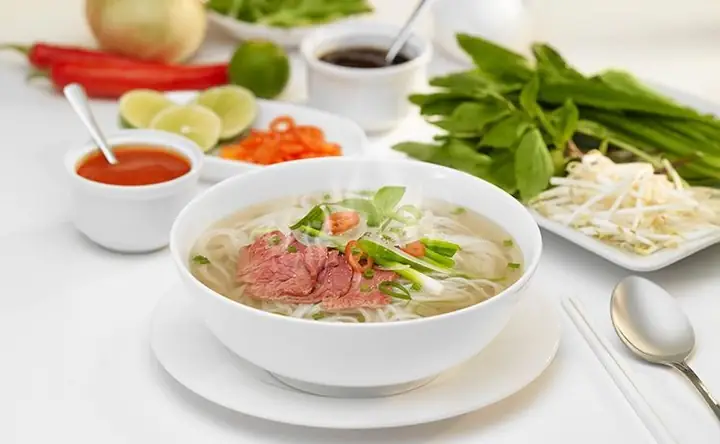 Khám Phá 30 Món Ăn Việt Nam Đặc Sản Dành Cho Du Khách