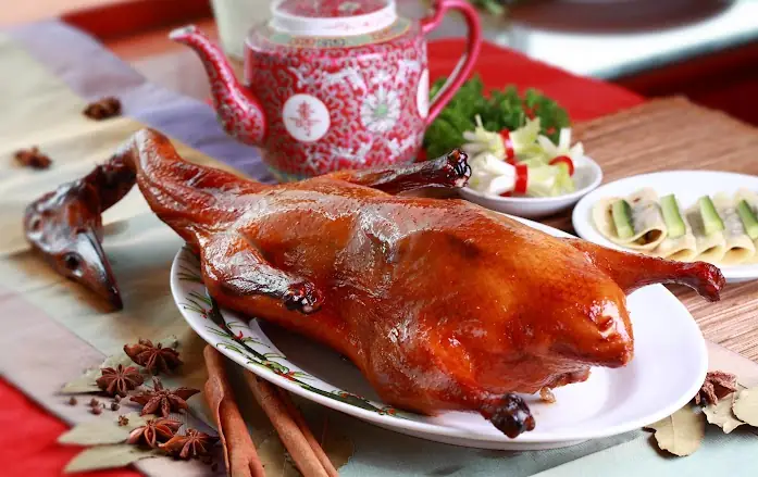 15 Món Ăn Nổi Tiếng Trung Quốc Không Thể Bỏ Lỡ Khi Du Lịch 15 Món Ăn Nổi Tiếng Trung Quốc Không Thể Bỏ Lỡ Khi Du Lịch
