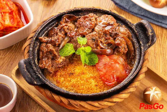 Khám Phá Ẩm Thực Nghĩa Tân Cầu Giấy: 10 Món Ăn Đậm Đà Hương Vị Hà Nội