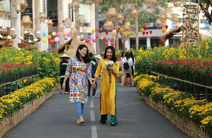 Mùng 2 Tết Đi Đâu Chơi? Cẩm Nang 10 Địa Điểm Vui Chơi Đáng Đến Nhất