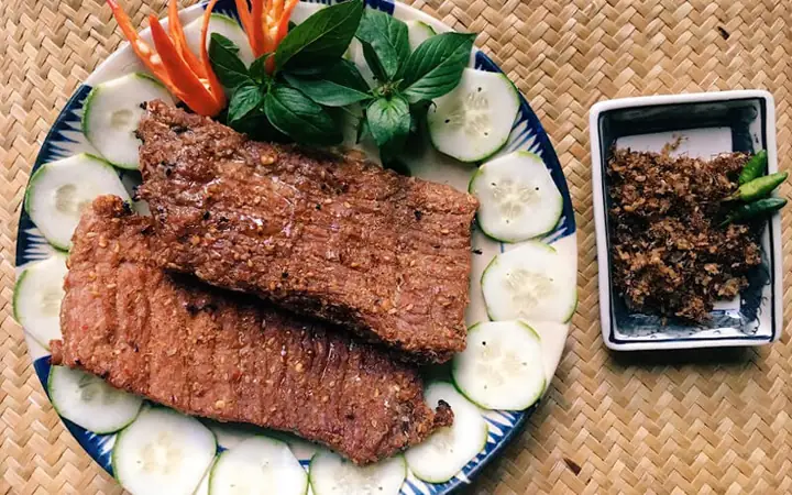 Muối Kiến Vàng Ăn Với Gì? Cẩm Nang Toàn Diện Từ A Đến Z