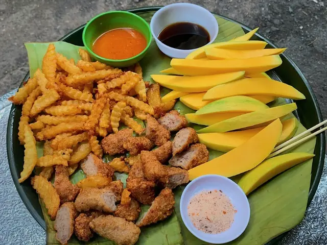 Top Quán Nem Chua Rán Ngon Nhất Hà Nội Hiện Nay