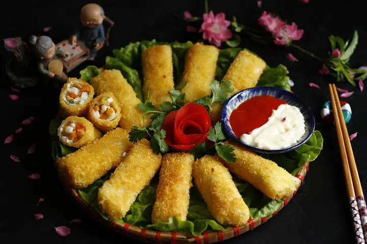 Nem Hai San Lam Thenao: Hướng Dẫn Du Lịch Mùa Hè & Mùa Đông Nem Hai San Lam Thenao: Hướng Dẫn Du Lịch Mùa Hè & Mùa Đông