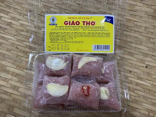 Nem Lá Vùng Giá Bao Nhiêu? Đánh Giá Chi Tiết Từ A Đến Z