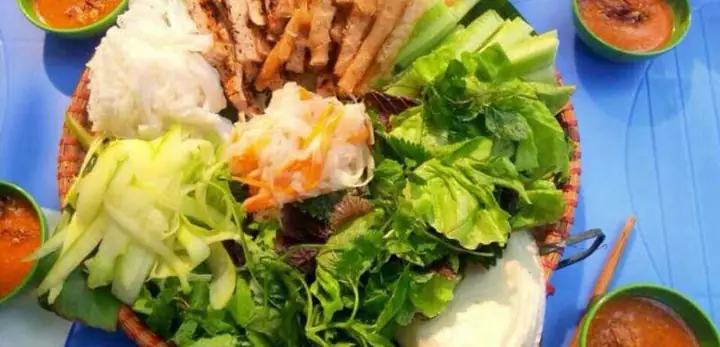 Nem Nướng Nha Trang Cô Hơn: Review Chi Tiết