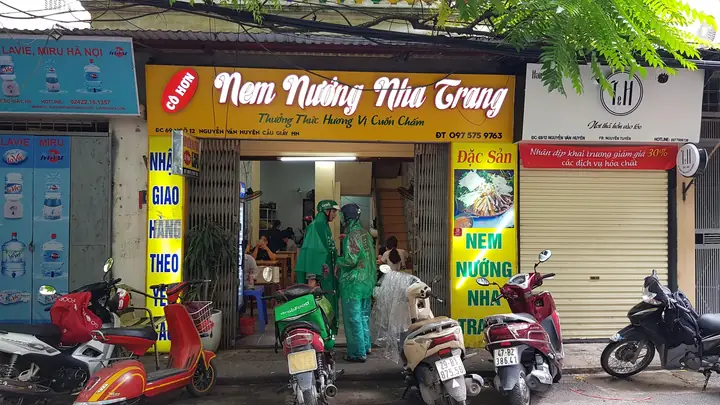 Nem Nướng Nha Trang Cô Hơn: Review Chi Tiết