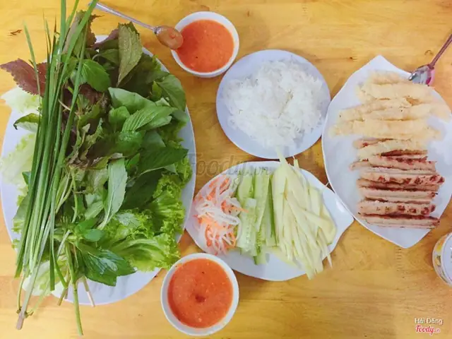 Nem Nướng Nha Trang Dì Ba: Đánh Giá Chi Tiết Về Hương Vị Và Trải Nghiệm