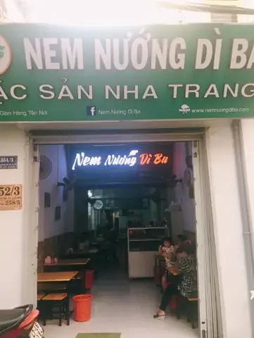Nem Nướng Nha Trang Dì Ba: Đánh Giá Chi Tiết Về Hương Vị Và Trải Nghiệm