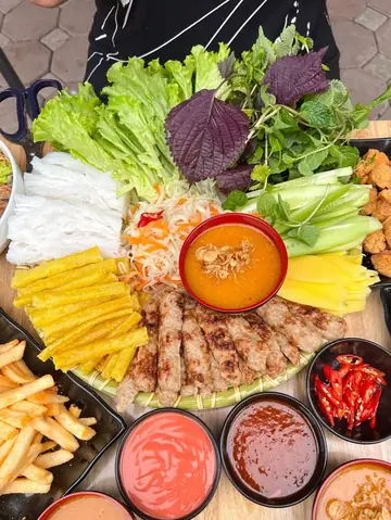 Quán Nem Nướng Nha Trang Ngon Tại Hà Nội Quán Nem Nướng Nha Trang Ngon Tại Hà Nội