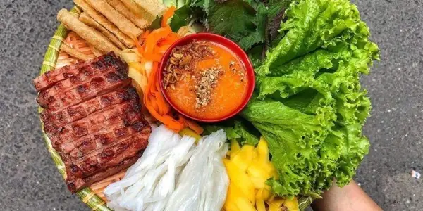 Nem Nướng Nha Trang - Since 1982 - Quận 10: Hướng Dẫn Đầy Đủ Cho Du Khách