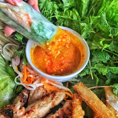 Khám Phá 10 Quán Nem Nướng Nha Trang Ngon Nhất Cho Du Khách Khám Phá 10 Quán Nem Nướng Nha Trang Ngon Nhất Cho Du Khách