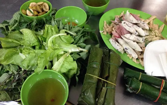 Nem Tai Bà Hồng Cầu Giấy Là Gì? Giải Thích Đầy Đủ Nem Tai Bà Hồng Cầu Giấy Là Gì? Giải Thích Đầy Đủ
