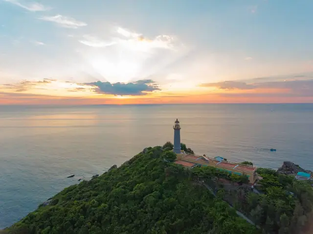 Hướng Dẫn Ngắm Bình Minh Ở Phú Yên: 5 Địa Điểm Đẹp Nhất Và Bí Quyết Chụp Ảnh Hướng Dẫn Ngắm Bình Minh Ở Phú Yên: 5 Địa Điểm Đẹp Nhất Và Bí Quyết Chụp Ảnh