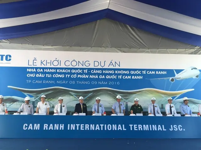 Đánh Giá Nhà Ga Quốc Tế Cam Ranh: Trải Nghiệm Thực Tế & Hướng Dẫn Du Khách