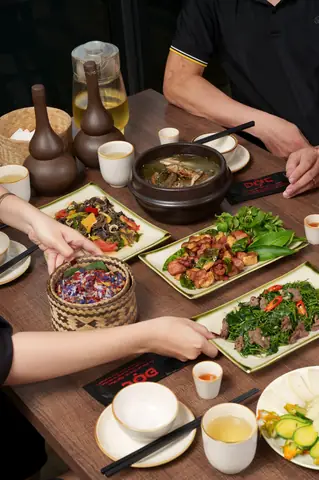 Khám Phá Ẩm Thực Tây Bắc: Top 10 Nhà Hàng Đậm Đà Núi Rừng