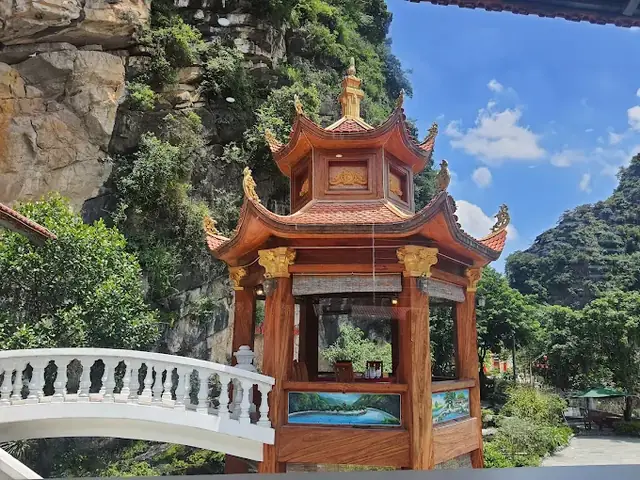 Nhà Hàng Ba Cửa Ninh Bình: Đánh Giá Chi Tiết Trải Nghiệm Ẩm Thực