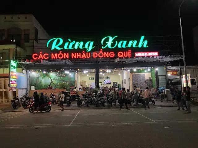 Khám Phá Nhà Hàng Hải Sản Biển Xanh – Địa Chỉ, Thực Đơn & Giá Tại Dĩ An