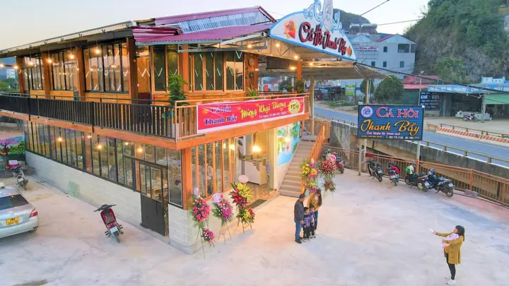 Khám Phá 10 Nhà Hàng Cá Hồi Mộc Châu Ngon Nhất Cho Du Khách