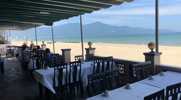 Khám Phá Nhà Hàng Cá Voi Xanh Đà Nẵng – Địa Điểm, Menu & Trải Nghiệm Khám Phá Nhà Hàng Cá Voi Xanh Đà Nẵng – Địa Điểm, Menu & Trải Nghiệm