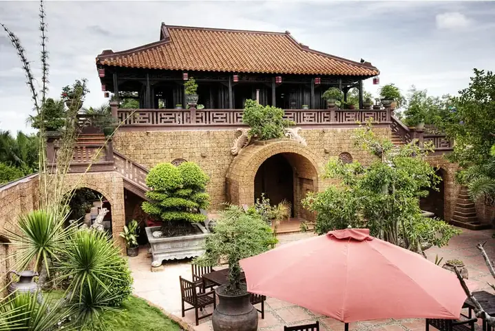 Khám Phá Nhà Hàng‑café Cổ Gia Quý – Ẩm Thực Hai Miền Trung Khám Phá Nhà Hàng‑café Cổ Gia Quý – Ẩm Thực Hai Miền Trung