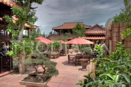 Khám Phá Nhà Hàng‑café Cổ Gia Quý – Ẩm Thực Hai Miền Trung Khám Phá Nhà Hàng‑café Cổ Gia Quý – Ẩm Thực Hai Miền Trung