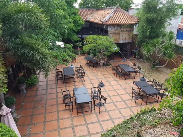 Khám Phá Nhà Hàng‑café Cổ Gia Quý – Ẩm Thực Hai Miền Trung Khám Phá Nhà Hàng‑café Cổ Gia Quý – Ẩm Thực Hai Miền Trung