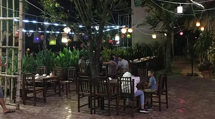 Khám Phá Top 7 Nhà Hàng Chợ Quê Ninh Bình – Địa Chỉ, Giá Và Không Gian