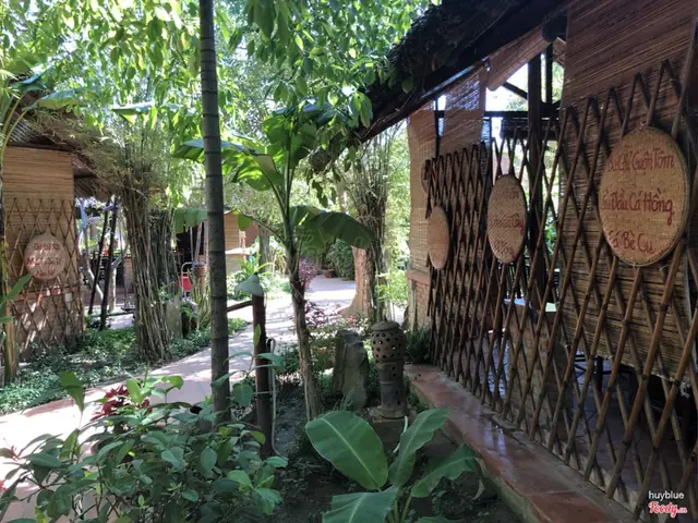 Nhà Hàng Chốn Quê Ninh Thuận – Hành Trình Ẩm Thực Miền Trung Đích Thực