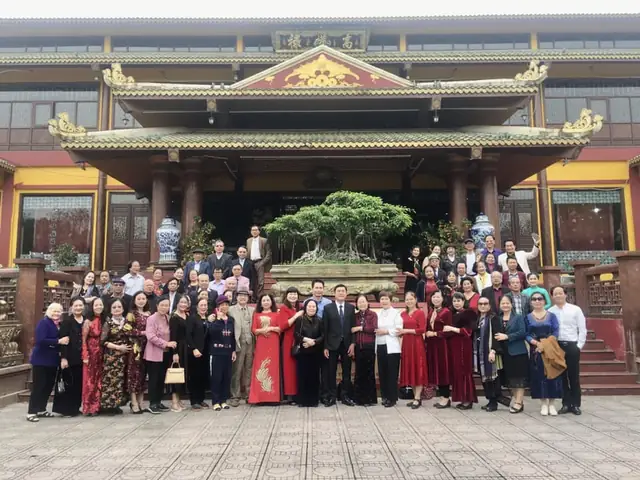 Nhà Hàng Ngọc Minh: Trải Nghiệm Ẩm Thực Cung Đình Ninh Bình Nhà Hàng Ngọc Minh: Trải Nghiệm Ẩm Thực Cung Đình Ninh Bình