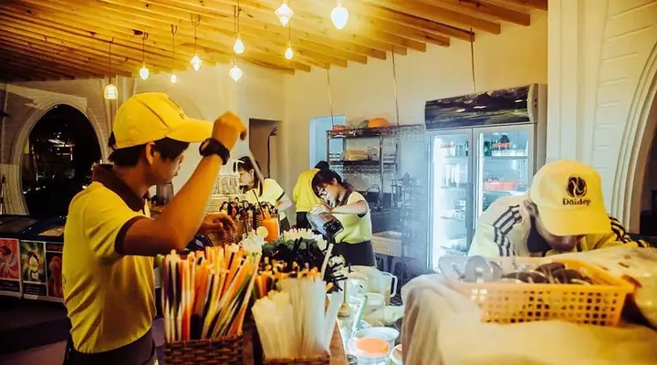 Đôi Dép Bảo Lộc: Trải Nghiệm Trà, Cafe & Resort