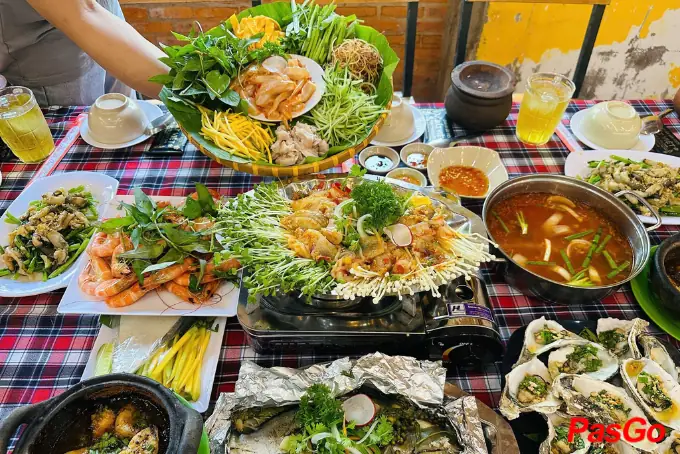 Khám Phá 10 Nhà Hàng Hải Sản Phan Thiết Ngon Nhất Cho Du Khách