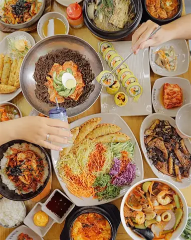 Top 11 Nhà Hàng Hàn Quốc Ngon Quận Tân Bình