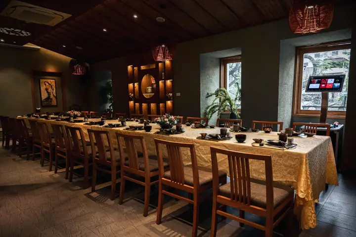 Nhà Hànghatoyama 13 Lý Thường Kiệt – Địa Chỉ, Đánh Giá & Trải Nghiệm Hà Nội