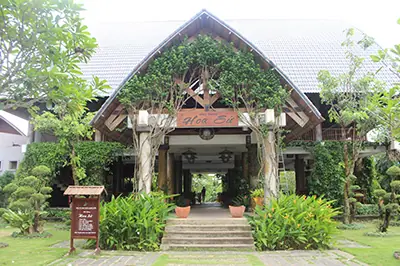 Khám Phá Nhà Hàng Hoa Sứ Cần Thơ: Địa Chỉ, Thực Đơn & Giờ Mở Cửa Khám Phá Nhà Hàng Hoa Sứ Cần Thơ: Địa Chỉ, Thực Đơn & Giờ Mở Cửa