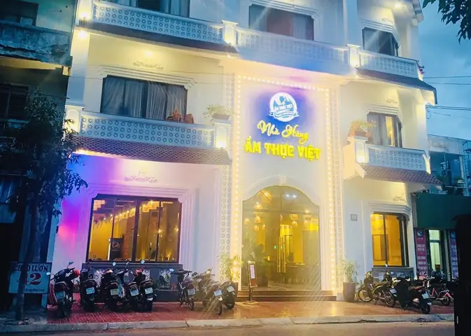 Nhà Hàng Hương Việt Quy Nhơn: Hải Sản Tươi Ngon Nhà Hàng Hương Việt Quy Nhơn: Hải Sản Tươi Ngon