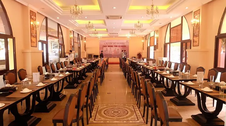 Khám Phá Nhà Hàng Lã Vọng: Ẩm Thực Bắc Nở & Không Gian Độc Đáo Khám Phá Nhà Hàng Lã Vọng: Ẩm Thực Bắc Nở & Không Gian Độc Đáo
