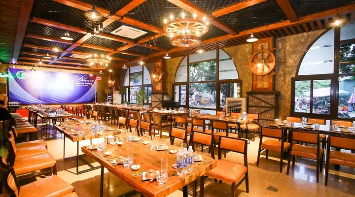 Khám Phá Nhà Hàng Lã Vọng: Ẩm Thực Bắc Nở & Không Gian Độc Đáo Khám Phá Nhà Hàng Lã Vọng: Ẩm Thực Bắc Nở & Không Gian Độc Đáo