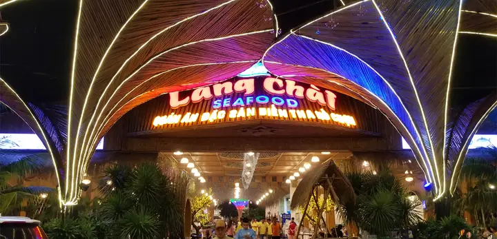Đánh Giá Nhà Hàng Hải Sản Làng Chài Bến Tre – Địa Chỉ, Thực Đơn & Giá