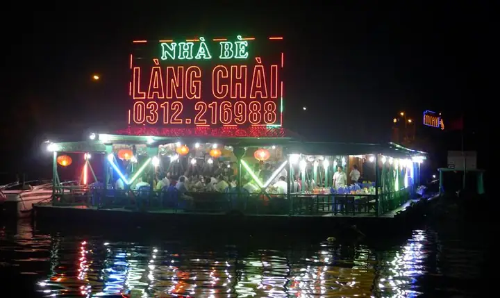 Khám Phá Nhà Hàng Làng Chài Cát Bà – Hải Sản Tươi Ngon Khám Phá Nhà Hàng Làng Chài Cát Bà – Hải Sản Tươi Ngon