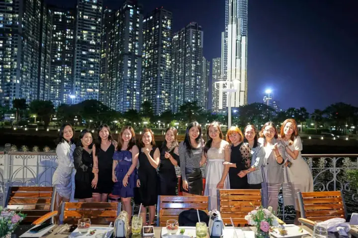Khám Phá 10 Nhà Hàng Bến Bạch Đằng Ngon Nhất Cho Du Khách