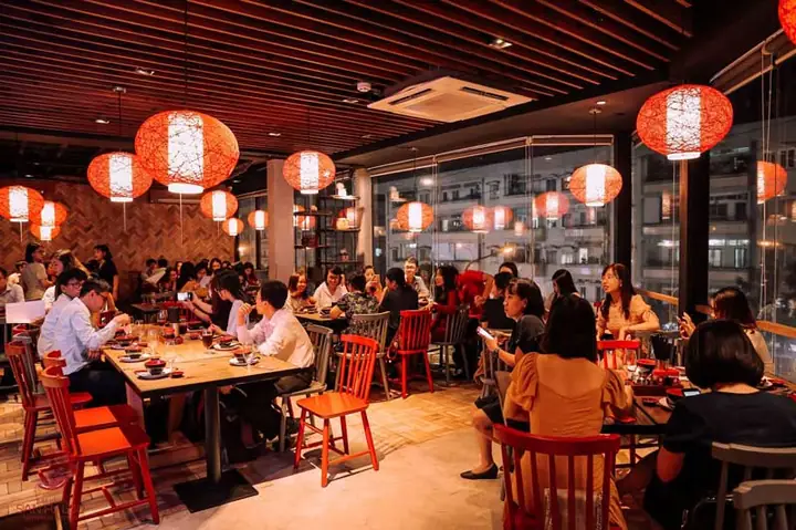 Khám Phá 12 Nhà Hàng Phan Xích Long Ngon Nhất Cho Thực Khách