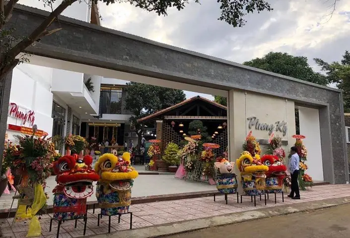 Khám Phá Nhà Hàng Phong Ký – Địa Chỉ, Menu, Giá Và Đặt Bàn