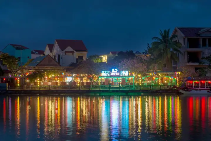 Khám Phá Nhà Hàng Sông Thu Hội An: Thực Đơn, Không Gian & Đánh Giá