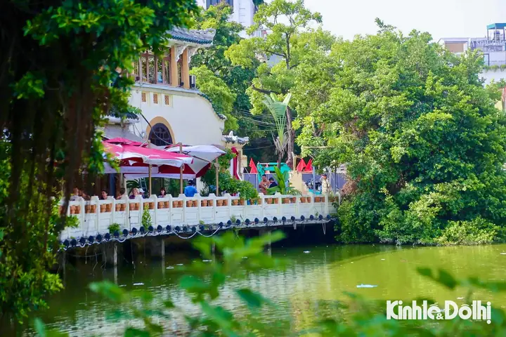 Khám Phá Lịch Sử Và Kiến Trúc Độc Đáo Của Nhà Hàng Thủy Tạ