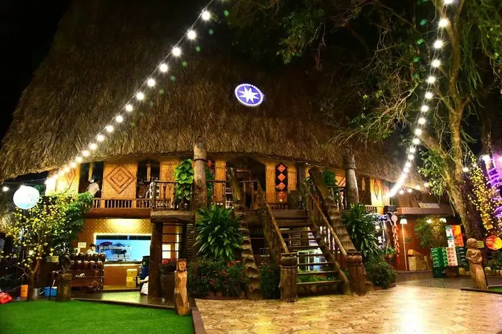 Khám Phá Nhà Hàng Tơ Nưng Biển Hồ: Địa Chỉ, Menu & Trải Nghiệm