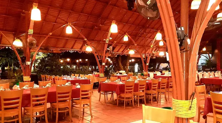 Khám Phá Nhà Hàng Vạn Chài – Địa Chỉ Hải Sản Hàng Đầu Vũng Tàu